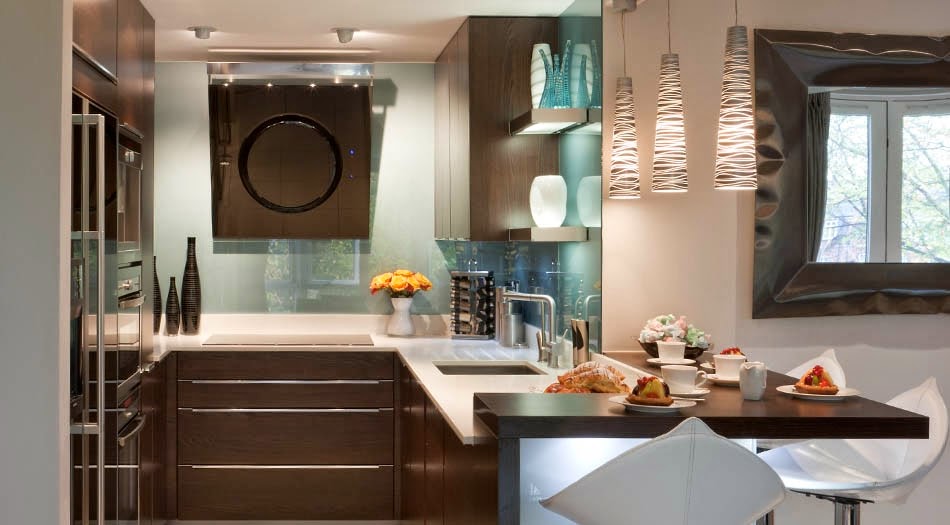 cocina-con pared-frontal-en-vidrio-designs.neillerner13-min